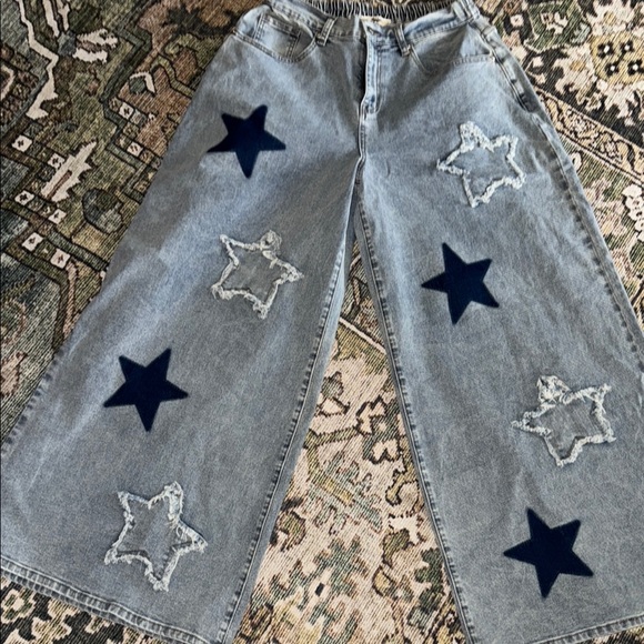 Blue Velvet Large 12/14 Ultra Wide Flare Leg Jeans Blue Star Patch Accents NWT - Picture 2 of 15